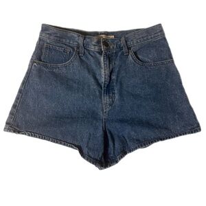 Levi's Women's High Waisted Mom Denim Jean Shorts Size 30